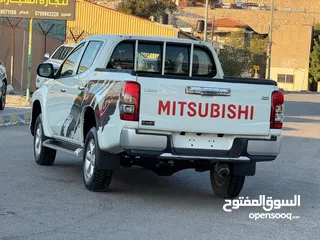  12 Mitsubishi l200 4X4 2020