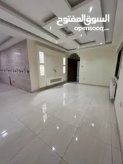  2 شقة طابقية في منطقة مرج الحمام (الظهير) مساحة 225 م2 تشطيبات سوبر ديلوكس
