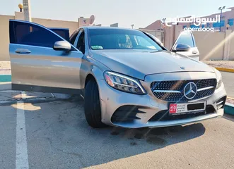  3 Mercedes-Benz C300 4MATIC