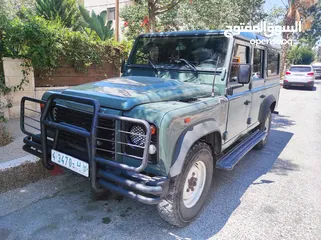  2 Land rover defender 110 2008