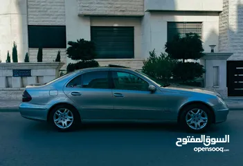  12 مرسيدس E240 موديل 2004 للبيع