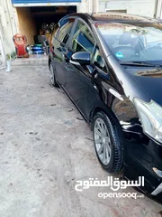  5 تويوتا بريوس بلس بطارية ليثيوم سبع ركاب ثلاث جيد قصعة