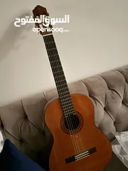  1 Guitar Yamaha CM-40