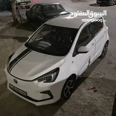  2 سياره نخب بسعر حرق 8300 فل  كفالة الوكيل 150000 او خمس سنوات