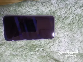  2 ايفون 11 128 للبيع او بدل على جهاز احدث