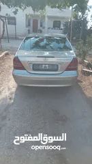  4 مرسيدس C200 للبيع