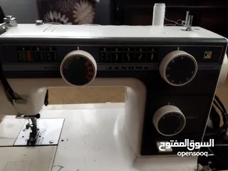  3 ماكينة خياطة ياباني نظيفة جدا شغالة مية بالمية