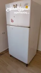  1 ثلاجه توشيبا مستعمله