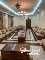  1 للإيجار فيلا فاخرة في منطقة الرفاع الشمالي For rent, a luxury villa in the northern Riffa area