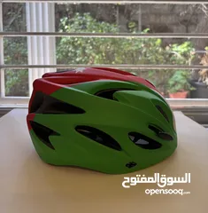  4 خوذات خفيفة للدراجات و التزلج Light helmets for bicycling and roller skating