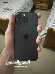  1 آيفون 14 برو ماكس بحالة وكاله مع شحن وكرتون مساحة 128 جيجا  بطارية 85٪؜ استعمال سنتين فقط وارد كندي