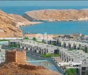  2 شقه راقيه في خليج مسقط من اجمل منتجعات عمان