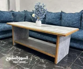  1 طاولة خشب مستطيلة   لون مميز  قياس الطاولة 60×140