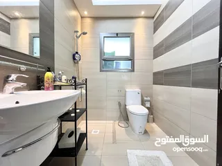  8 شقة للبيع في الحد قرب محطة الأنجال