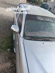  1 تويوتا هايلكس 2012