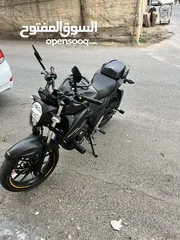  3 Suzuki GSX 250