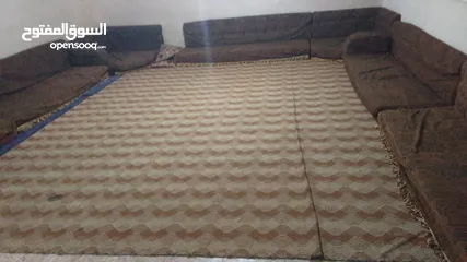  1 مجلس عربي أرضي للبيع