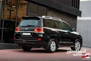  3 2018 Toyota Land Cruiser GX.R بسعر مميز 8 سلندر
