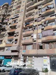  1 شقة شارعه ترعة الشابوي في القاهره شبرا