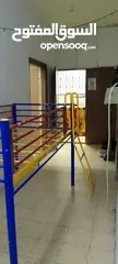  1 تخت اطفال للنوم