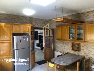  9 شقة مميزة 250م طابق ثاني مطله في أجمل مناطق الجاردنز / ref 786