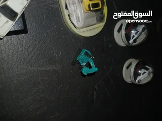  12 مجسمات سيارات حجم صغير من اليابان