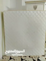  1 فرشه مجوز استعمال خمس اشهر نوعها بالصوره كما هو موضح قياسها 180*200