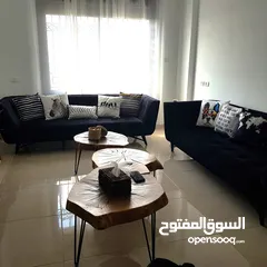  2 أثاث مستعمل بحالة جيدة (طقم كنبايات + طاولة سفره مع كراسيها + طاولة تلفزيون)