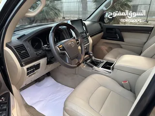  8 2019 Land Cruiser GXR V8 4.6 Grand Touring