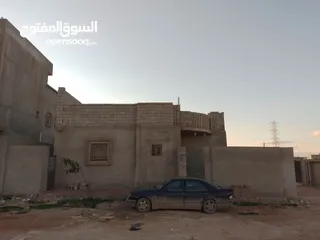  1 منزل للبيع امتداد شارع البيبسي وخلف فندق المروة الملاصق لحي السراج في (بنغازي)