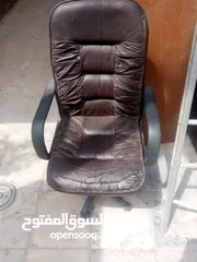  2 مكتب للبيع مع كرسي