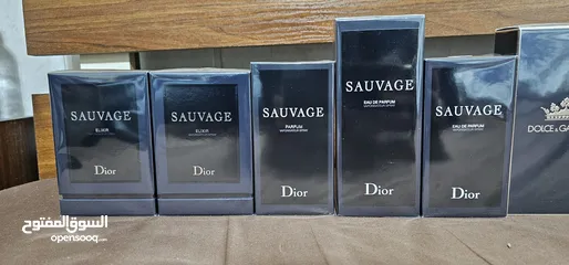  2 مجموعه عطور شخصيه اصليه متكونة من 11 قطعه متنوعه للبيع شرط الفحص والتاكد