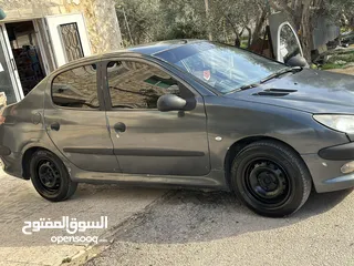  3 � للبيع – بيجو 206 موديل 2010