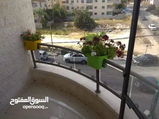 3 شقة مميزة للبيع – عين منجد / رام الله  الموقع: عمارة السعادة – مقابل قيادة الشرطة مباشرة