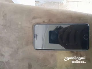  2 ايفون 8plus بحالة الوكالة مش مفتوح ختم الشركة ولا مغيرلو اشي للبيع او للبدل على لا بتوب او على تلفون