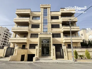  28 شقة مميزة باجمل مناطق النخيل مساحة221م طابق اول بتشطيبات مميزة