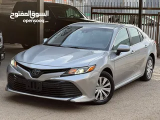  21 تويوتا كامري هايبرد ليثيوم امريكيه  موديل 2020 حره بحاله ممتازه وبسعر مغري للبيع