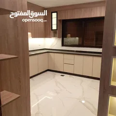 23 دابوق ـ شقه فارغه فاخره وحصريه ـ  للايجار لم تسكن ـ  سوبر ديلوكس ـ 200 متر ـ 9500 دينار