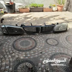  2 اضواء نيسان صني موديل 2001