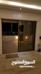  7 شقه مع روف مميزه للبيع
