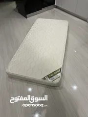  3 190x90 mattress Only used for 1 month