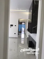  9 شقة فاخرة للبيع في الكرسي - خلف إدارة السير 165م مع ترس 25م تشطيب سوبر ديلوكس لم تسكن