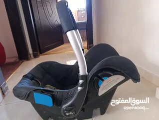  11 كراسي اطفال للسياره شبه جديد