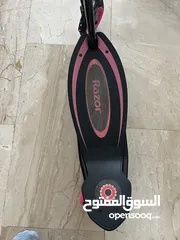  3 سكوتر شحن نوع Razor E90 للبيع