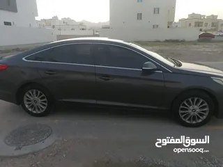  6 سياره خاليه من اي حوادث