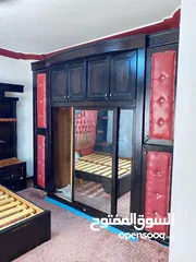  7 غرفه نوم مستعمله مع بردايه وقطعه موكيت شاقي و طقم مجلس مستعمل لون اخضر