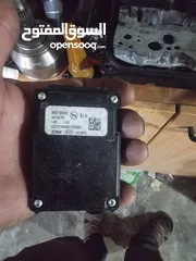  2 قطع سيارات مشكل للبيع