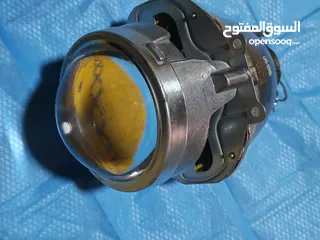  1 ضوء مع عدسة