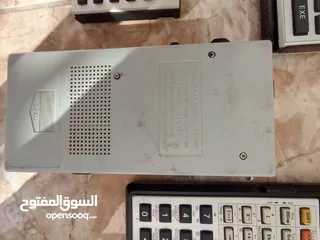  5 قطع نوادر آلات حاسبه ومسجل صغير