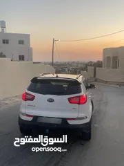  4 سبورتاج فل الفل فتحه بانورما كل السقف ضواو ليدات قدام ورا  كراسي جلد  صيانه دوريه